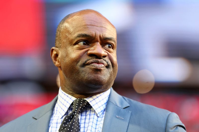 Former NFLPA exec slams Goodell, Jerry Jones, Aaron Rodgers in book