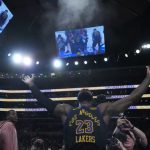 Lakers dust Jazz in LeBron’s return, but potential concern emerges